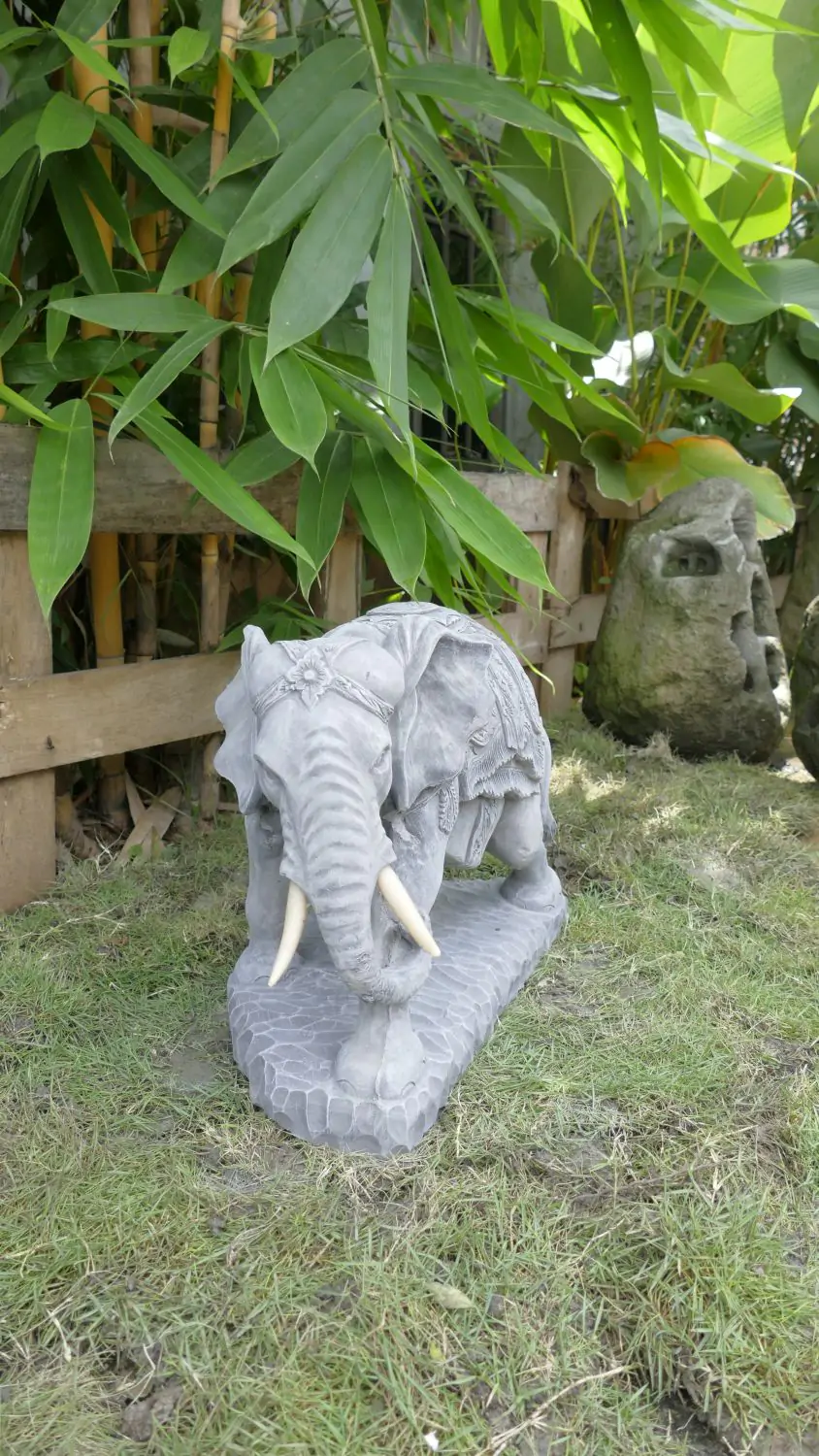  Product image 2 of the product “Indra - Small Elephant bending to the left, 46.5cm L | cast stone ”